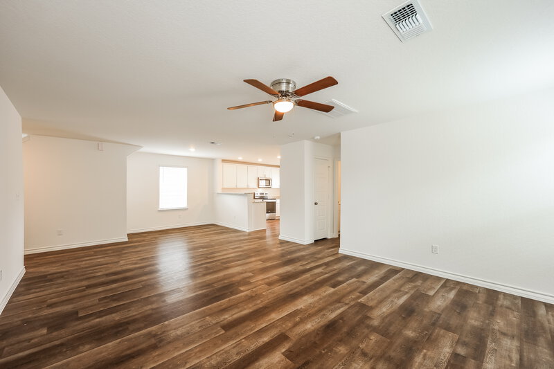 2,035/Mo, 10307 Monte Carmel Pl Converse, TX 78109 Living Room View 2