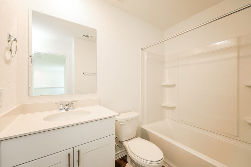 2,035/Mo, 10307 Monte Carmel Pl Converse, TX 78109 Bathroom View