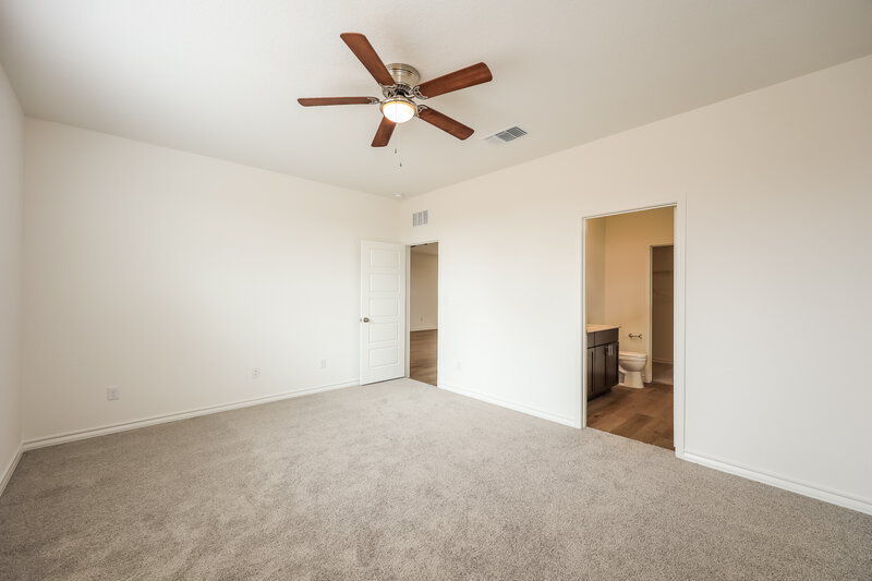 1,895/Mo, 1255 Punta Mita St Converse, TX 78109 Main Bedroom View 2