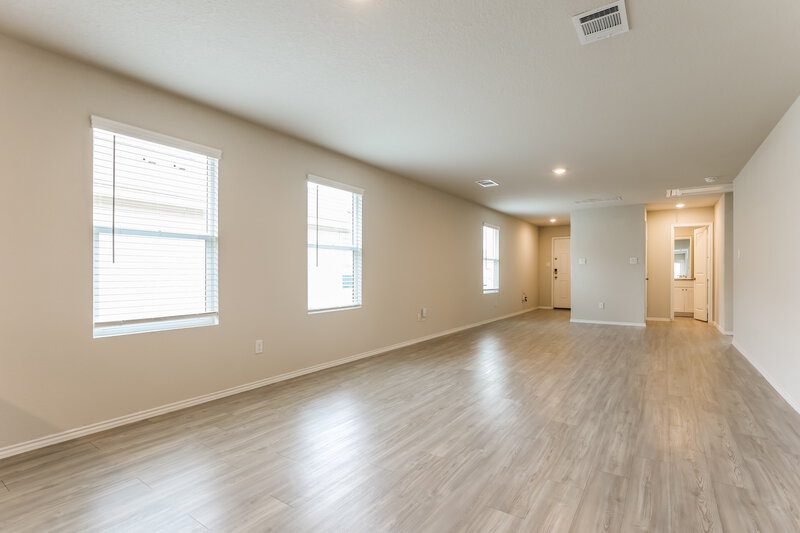 0/Mo, 14528 Southton Pond San Antonio, TX 78223 Living Room View 2