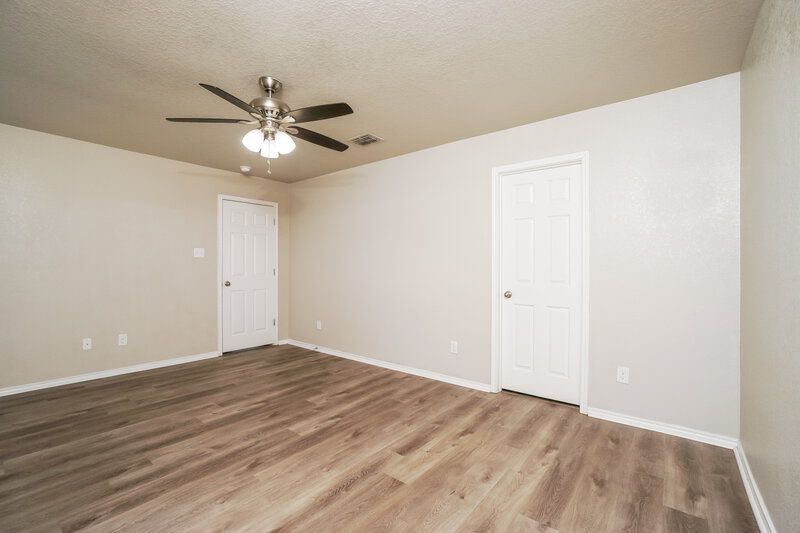 1,655/Mo, 6535 Davenport Bay Converse, TX 78109 Main Bedroom View