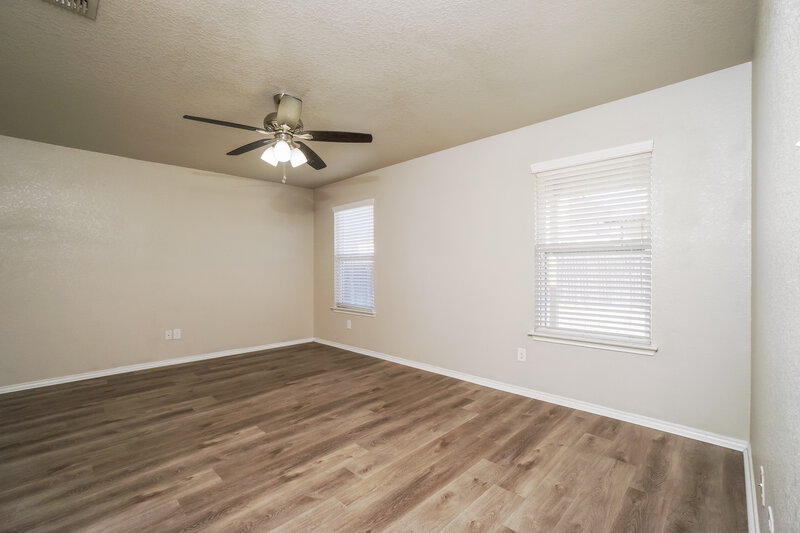 1,655/Mo, 6535 Davenport Bay Converse, TX 78109 Main Bedroom View 2