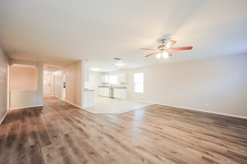 2,670/Mo, 20803 Blue Trinity San Antonio, TX 78259 Living Room View 2