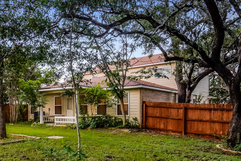 2,570/Mo, 20803 Blue Trinity San Antonio, TX 78259 Rear View