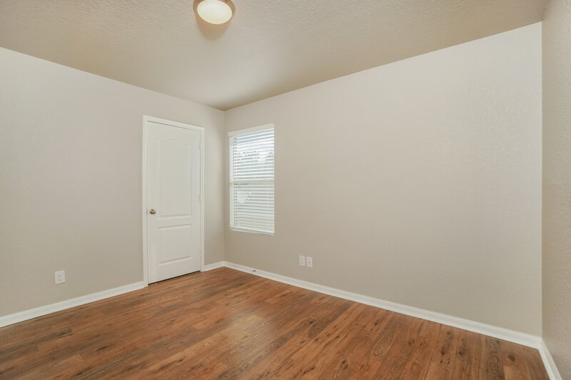 1,905/Mo, 10319 Royal Est San Antonio, TX 78245 Bedroom View 2