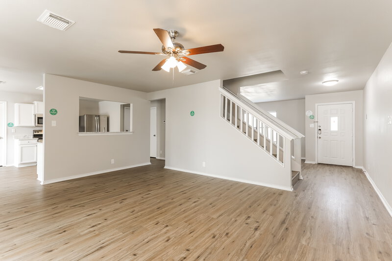 2,275/Mo, 347 Stone Point New Braunfels, TX 78130 Living Room View