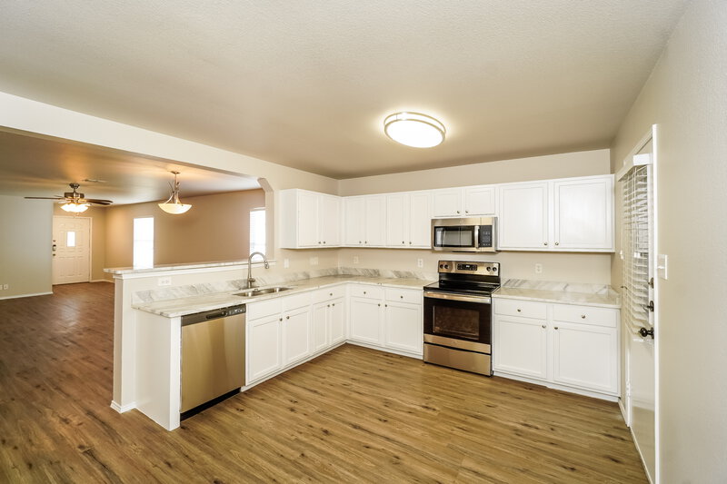1,835/Mo, 120 Bay Willow Cibolo, TX 78108 Kitchen View