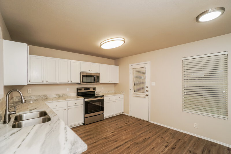 1,740/Mo, 120 Bay Willow Cibolo, TX 78108 Kitchen View 2