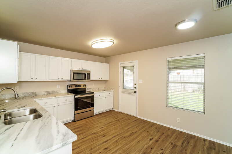 1,835/Mo, 120 Bay Willow Cibolo, TX 78108 Kitchen View 2