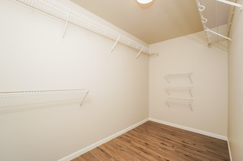 1,740/Mo, 120 Bay Willow Cibolo, TX 78108 Walk In Closet View