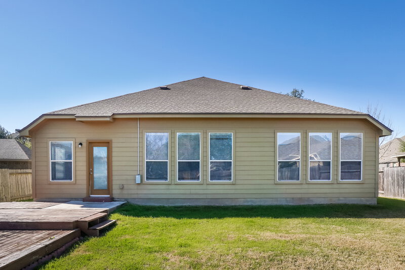 2,050/Mo, 3039 Hidden Meadow Seguin, TX 78155 Rear View