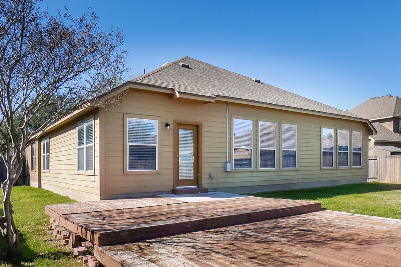 2,050/Mo, 3039 Hidden Meadow Seguin, TX 78155 Rear View 2