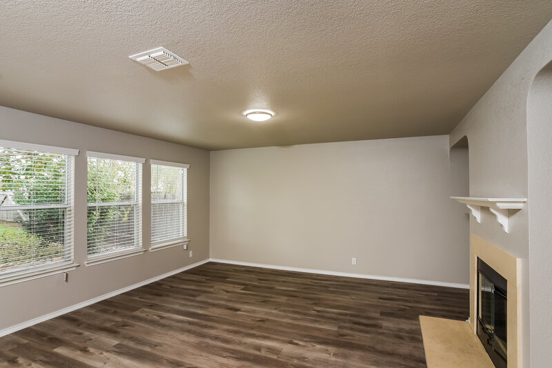 2,350/Mo, 13415 Solar Crest San Antonio, TX 78245 Living Room View
