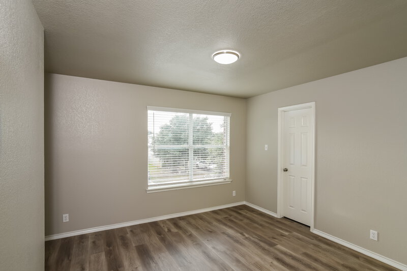 2,350/Mo, 13415 Solar Crest San Antonio, TX 78245 Bedroom View 2
