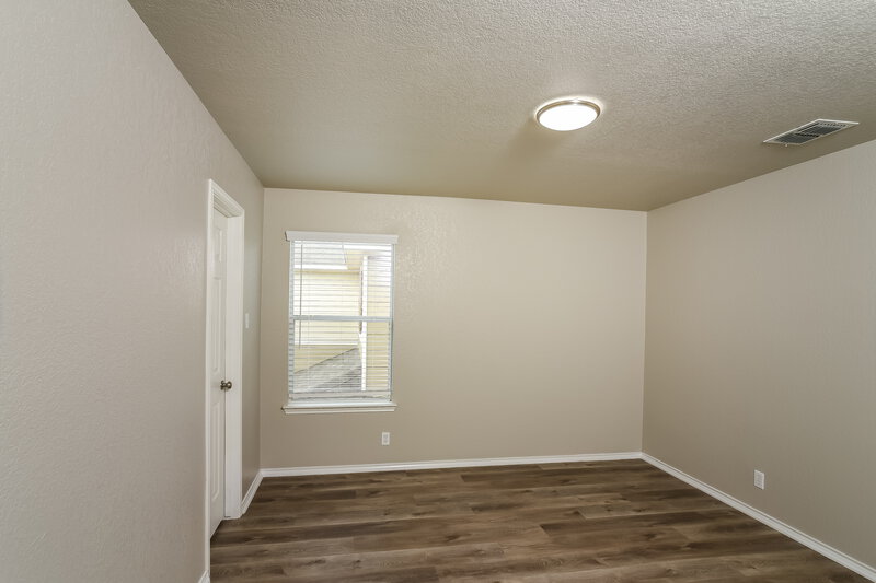 2,350/Mo, 13415 Solar Crest San Antonio, TX 78245 Bedroom View 3