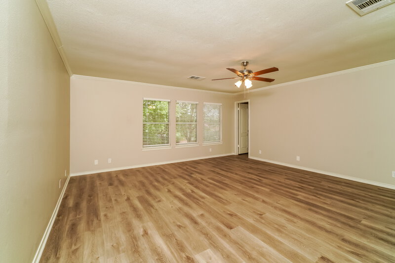 2,050/Mo, 12014 Legend Trail Helotes, TX 78023 Main Bedroom View 2