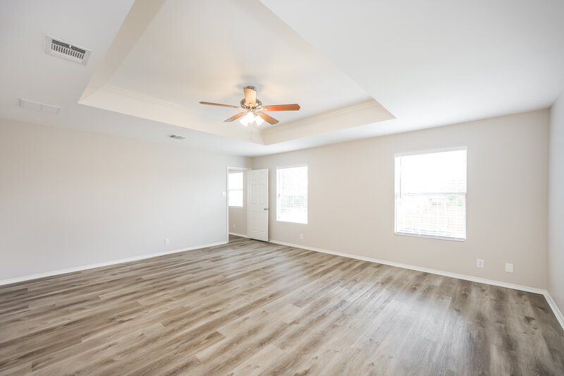 2,045/Mo, 212 Texas Mulberry San Antonio, TX 78253 Main Bedroom View