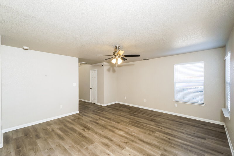 1,450/Mo, 5410 Chase Canyon San Antonio, TX 78252 Living Room View 2