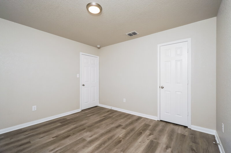 1,450/Mo, 5410 Chase Canyon San Antonio, TX 78252 Bedroom View 3