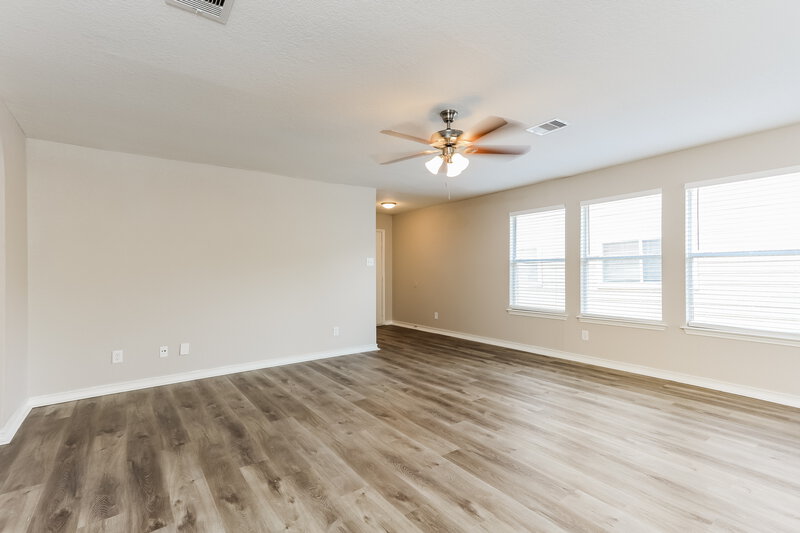 0/Mo, 1231 Range Finder San Antonio, TX 78245 Living Room View