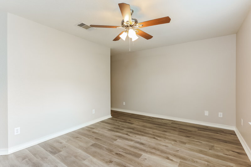 0/Mo, 1231 Range Finder San Antonio, TX 78245 Main Bedroom View