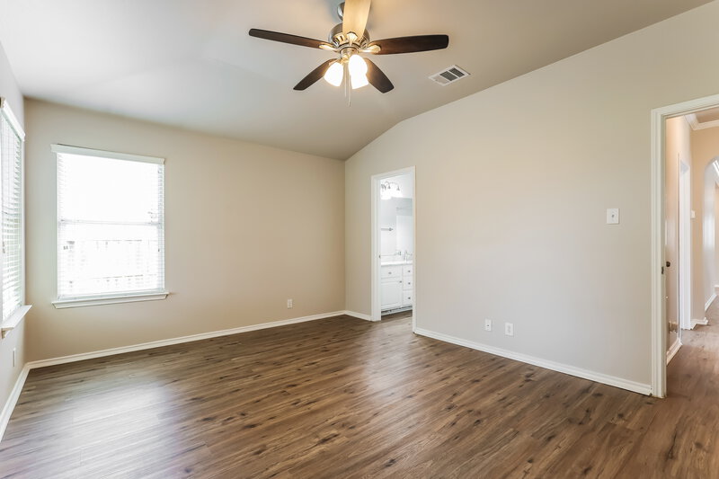 1,930/Mo, 14819 Wilmington Selma, TX 78154 Main Bedroom View