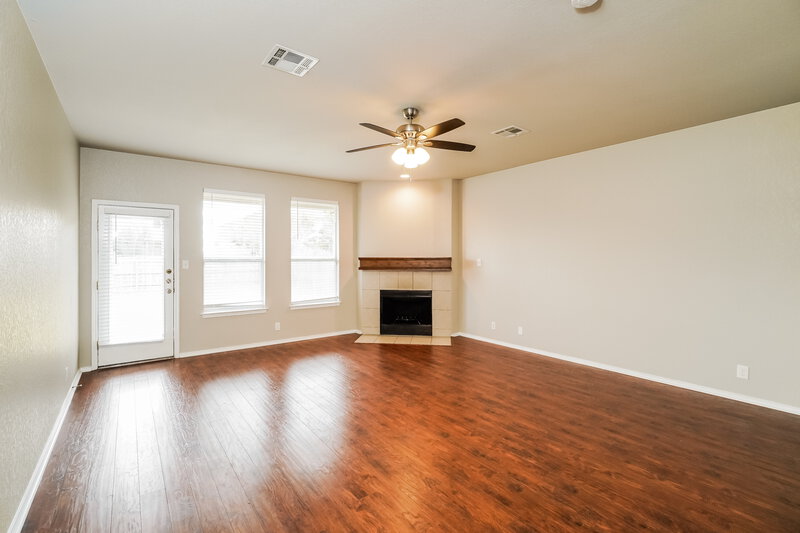 2,100/Mo, 2232 Fitch Dr New Braunfels, TX 78130 Living Room View