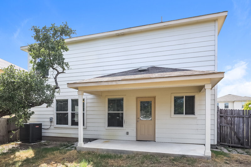 2,165/Mo, 302 Palma Noce San Antonio, TX 78253 Rear View