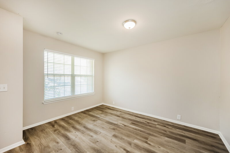 2,210/Mo, 3455 Blue Topaz San Antonio, TX 78245 Office View