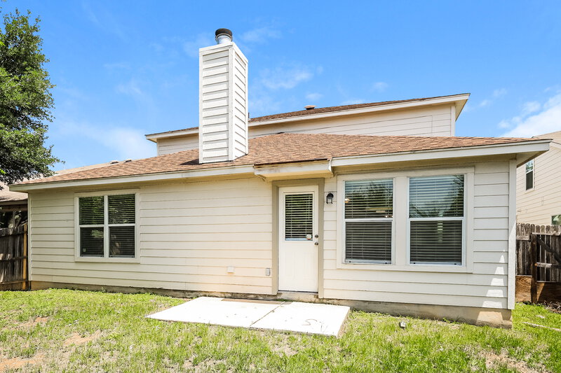 2,210/Mo, 3455 Blue Topaz San Antonio, TX 78245 Rear View