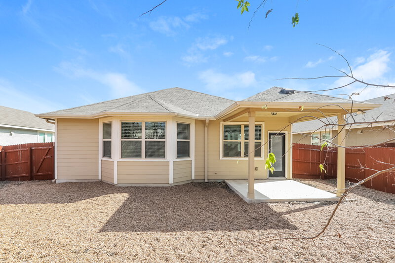 1,660/Mo, 8233 Oak Harvest Dr San Antonio, TX 78254 Rear View