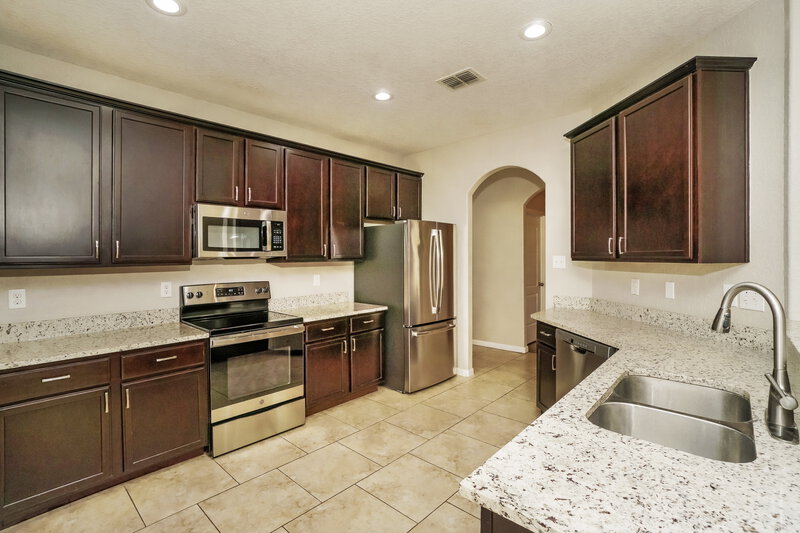 1,970/Mo, 5827 Southern Knoll San Antonio, TX 78261 Kitchen View