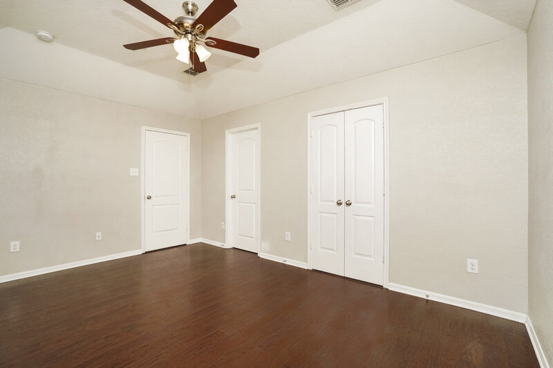 1,970/Mo, 5827 Southern Knoll San Antonio, TX 78261 Main Bedroom View