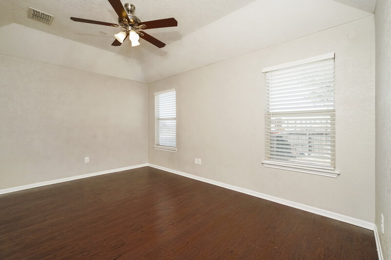 1,970/Mo, 5827 Southern Knoll San Antonio, TX 78261 Main Bedroom View 2