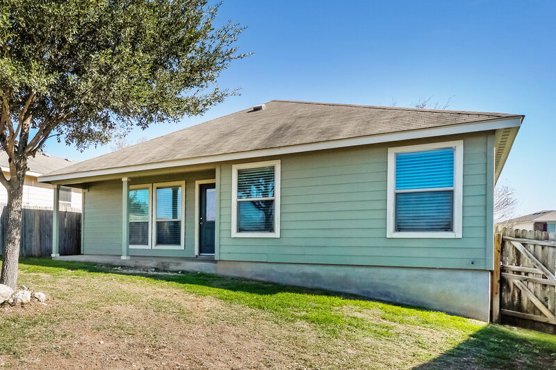 1,970/Mo, 5827 Southern Knoll San Antonio, TX 78261 Rear View