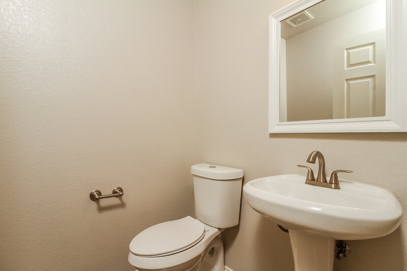 2,780/Mo, 4723 Gambels Quail Converse, TX 78109 Powder Room View