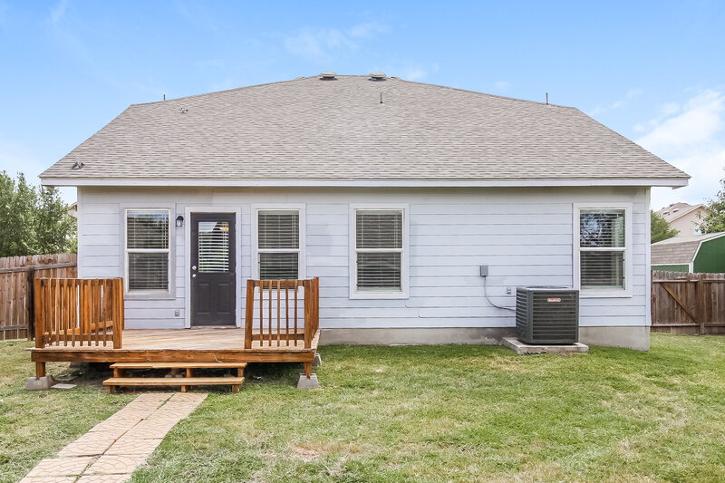 2,780/Mo, 4723 Gambels Quail Converse, TX 78109 Rear View