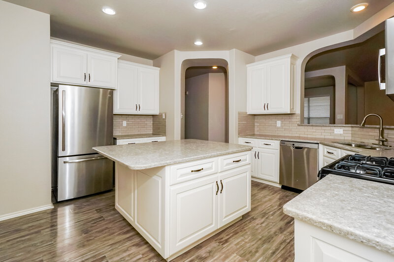 1,710/Mo, 342 Soaring Breeze San Antonio, TX 78253 Kitchen View 2