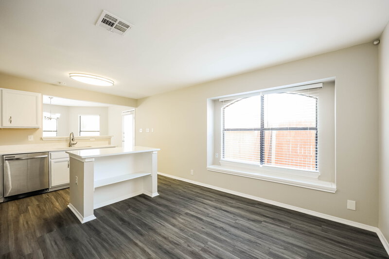 2,110/Mo, 7319 Autumn Brook Converse, TX 78109 Breakfast Nook View