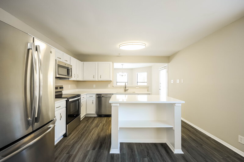 2,110/Mo, 7319 Autumn Brook Converse, TX 78109 Kitchen View 2