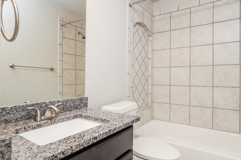 1,505/Mo, 119 Katy Post San Antonio, TX 78220 Bathroom View