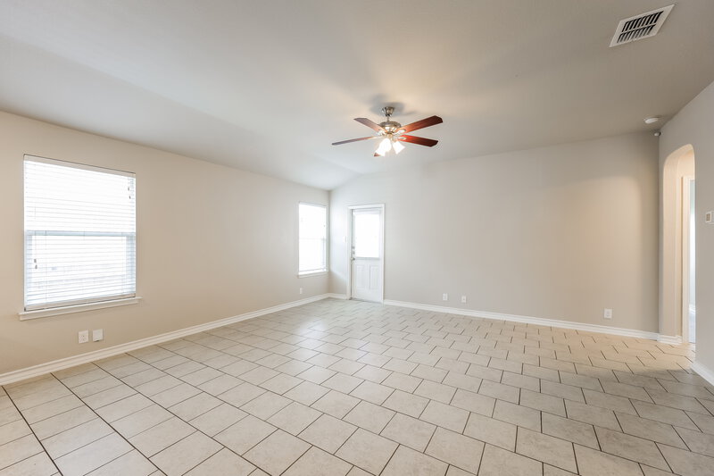 1,570/Mo, 2503 Barbwire Way San Antonio, TX 78244 Living Room View