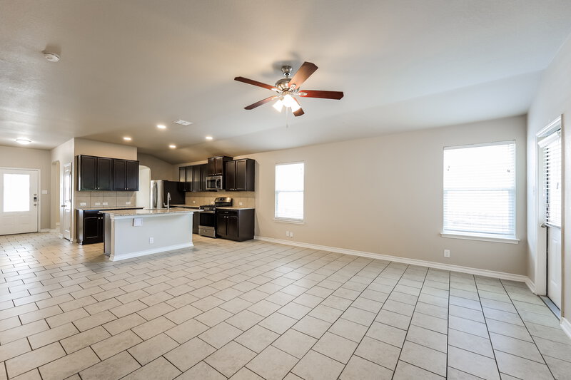 1,570/Mo, 2503 Barbwire Way San Antonio, TX 78244 Living Room View 3