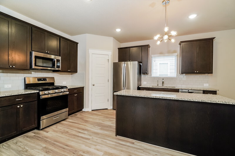 2,135/Mo, 5111 Wells Park Marion, TX 78124 Kitchen View