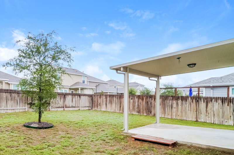 2,135/Mo, 5111 Wells Park Marion, TX 78124 Rear View