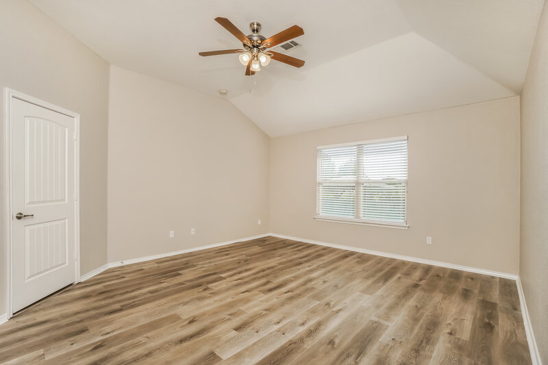 1,905/Mo, 577 Saddle Back Trail Cibolo, TX 78108 Main Bedroom View