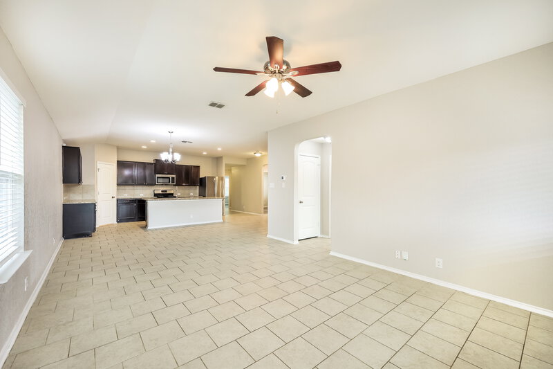 2,205/Mo, 15130 Cinnamon Teal San Antonio, TX 78253 Living Room View