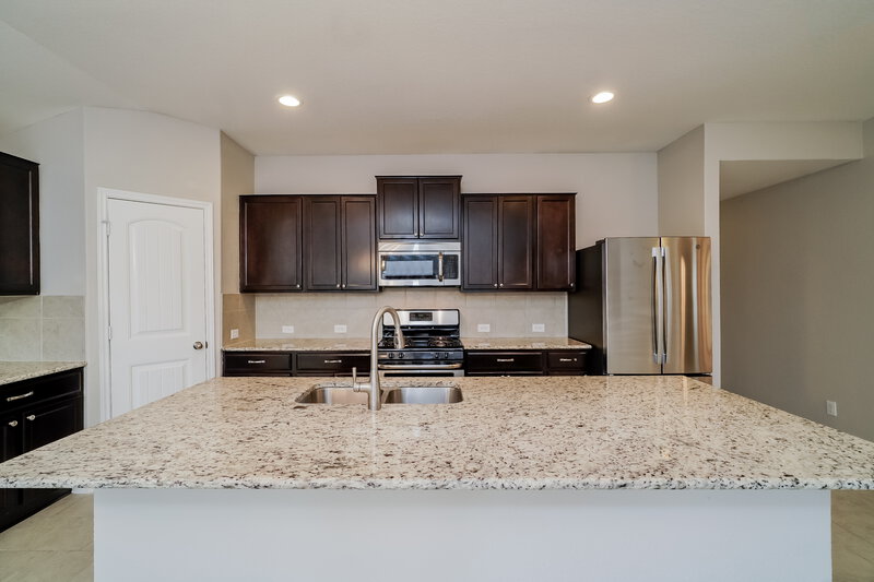 2,085/Mo, 15130 Cinnamon Teal San Antonio, TX 78253 Kitchen View