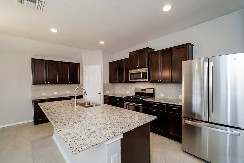 2,085/Mo, 15130 Cinnamon Teal San Antonio, TX 78253 Kitchen View 2