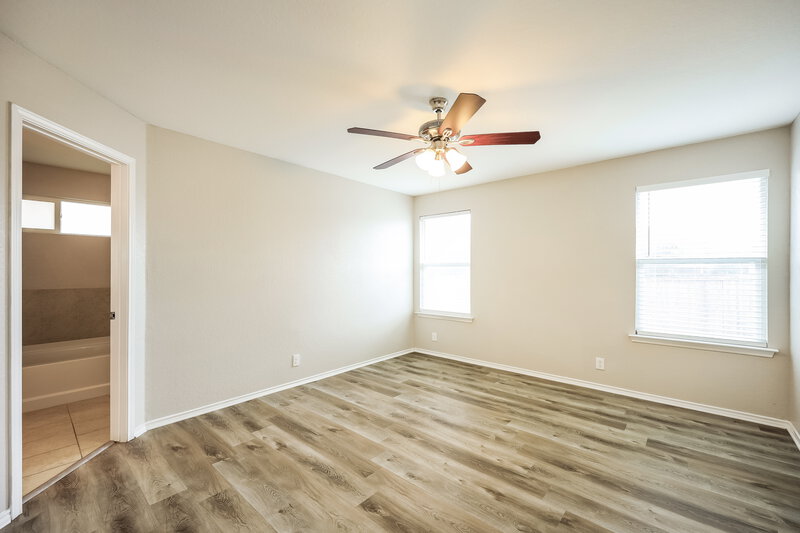 2,205/Mo, 15130 Cinnamon Teal San Antonio, TX 78253 Main Bedroom View